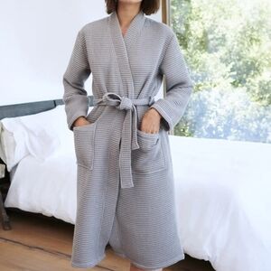 Quince Gray Waffle Knit Robe